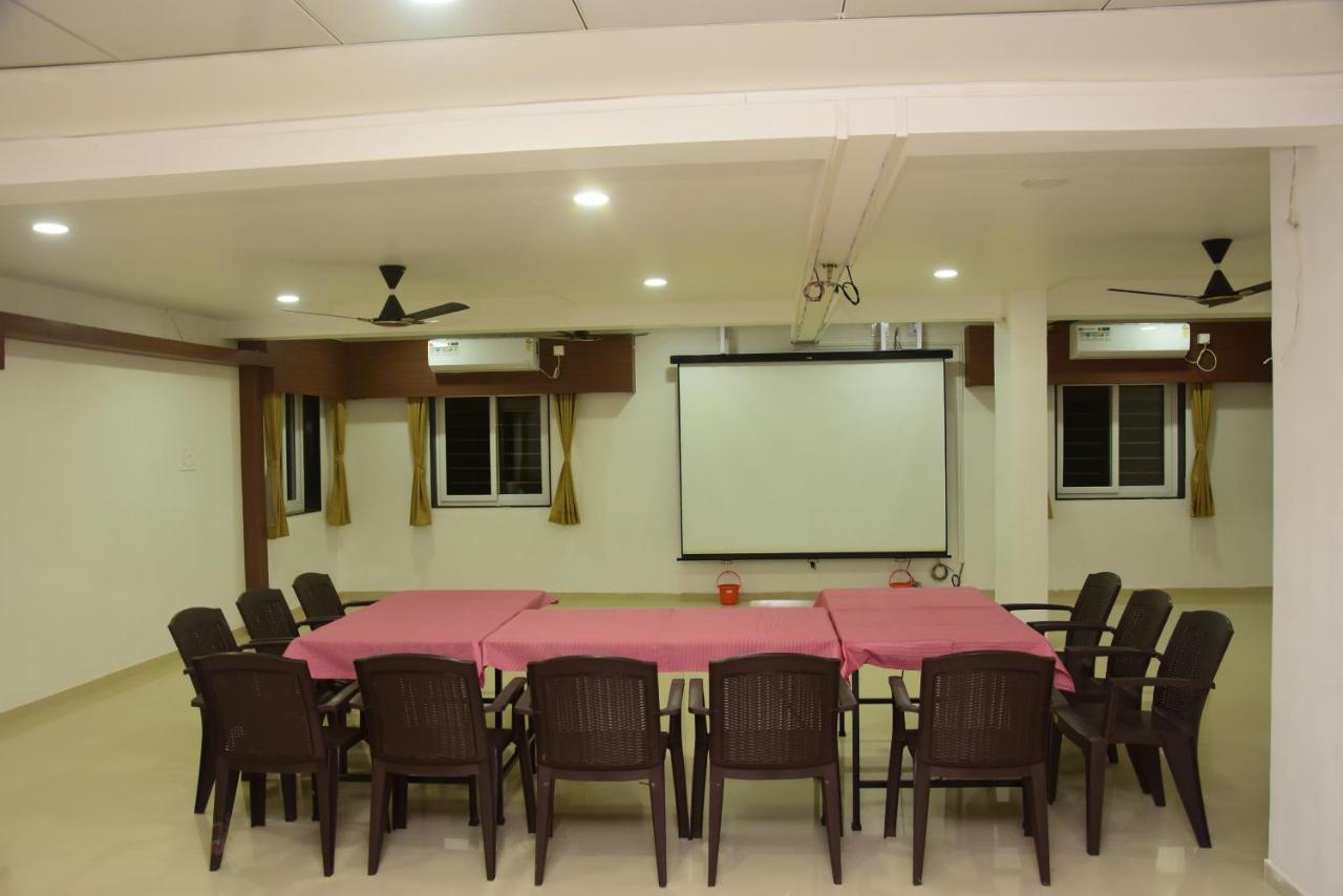 Hotel Regal Panhala Residency Exterior foto